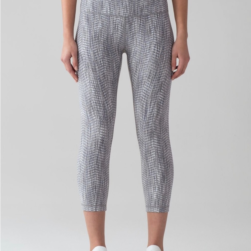 Lululemon Hi-Rise Wunder Under Crop Pant